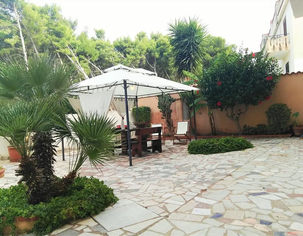 Villalba Castellammare del Golfo 0*,